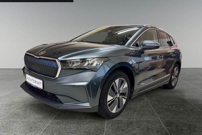 Grå Skoda Enyaq fra 2022 set udefra
