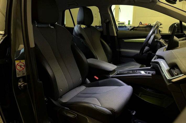 Grå Skoda Enyaq fra 2022