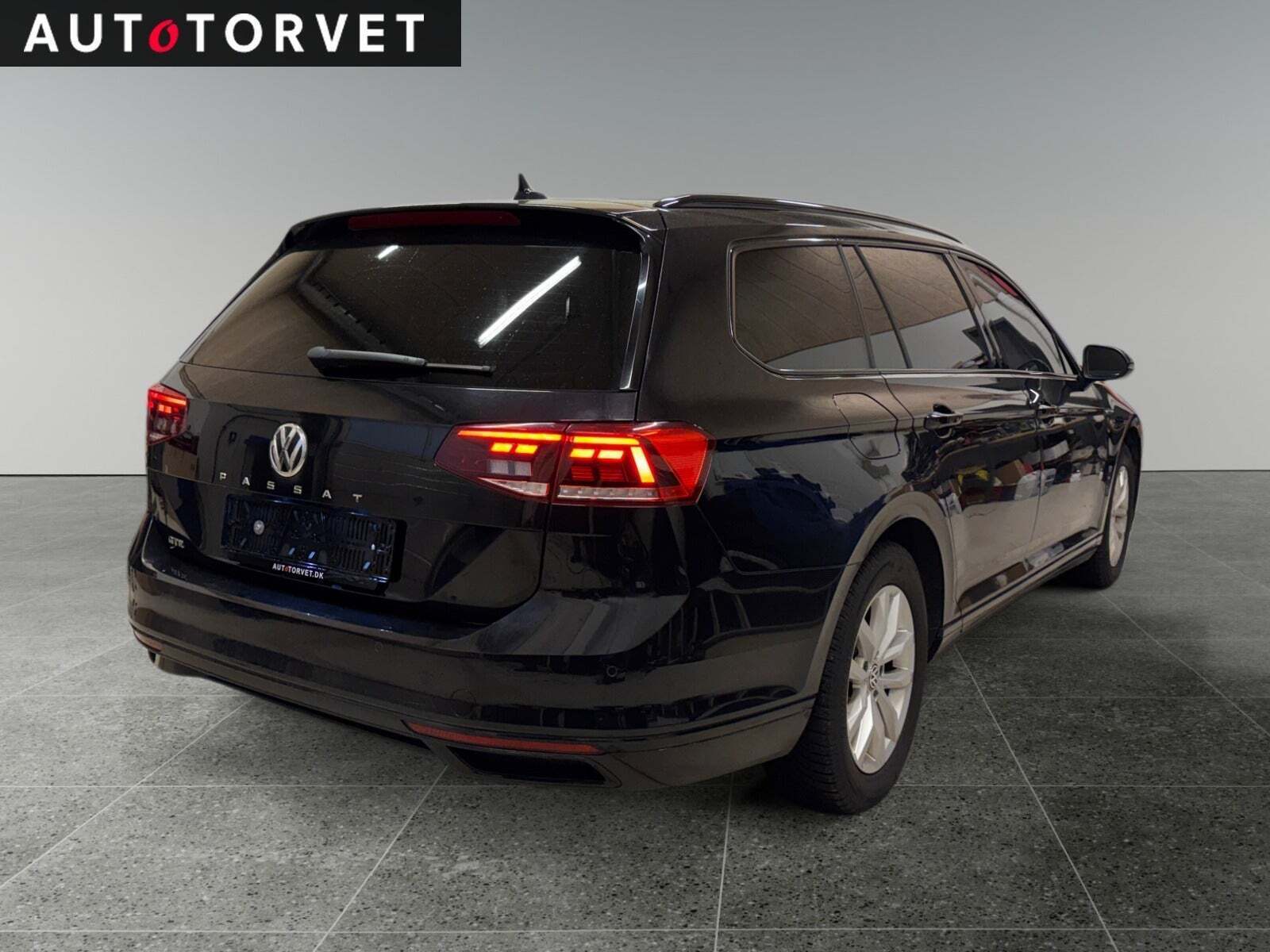 Sort VW Passat fra 2020