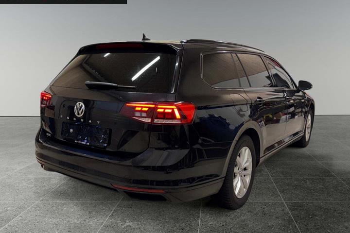 Sort VW Passat fra 2020