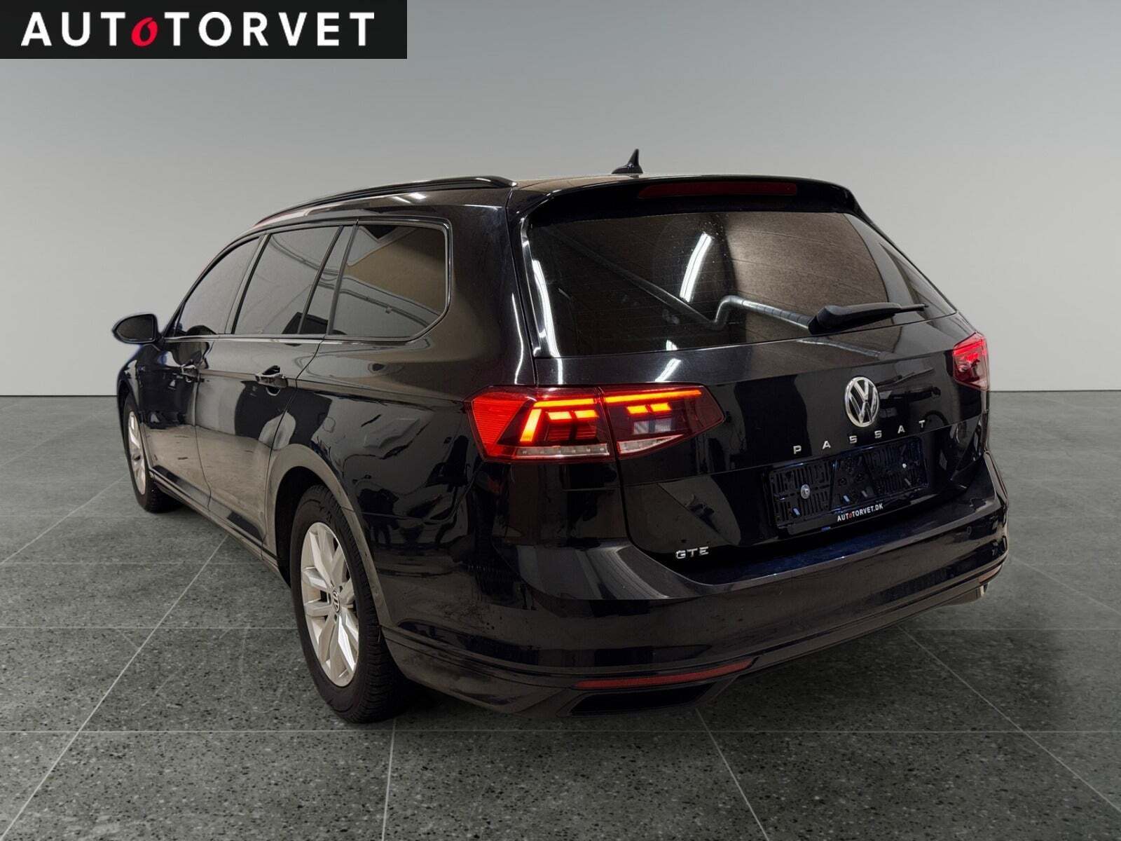 Sort VW Passat fra 2020