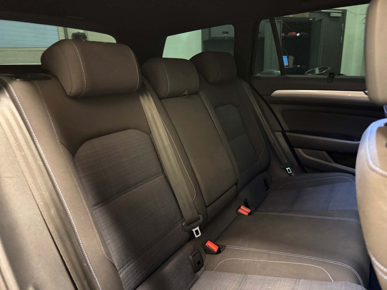 Sort VW Passat fra 2020