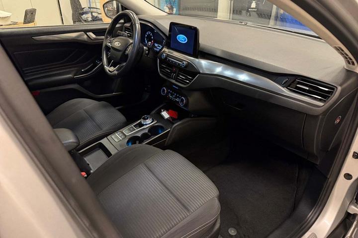 Sølv Ford Focus fra 2019