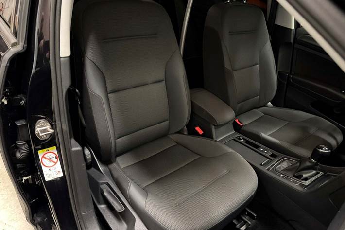 Sort VW Golf VII fra 2018