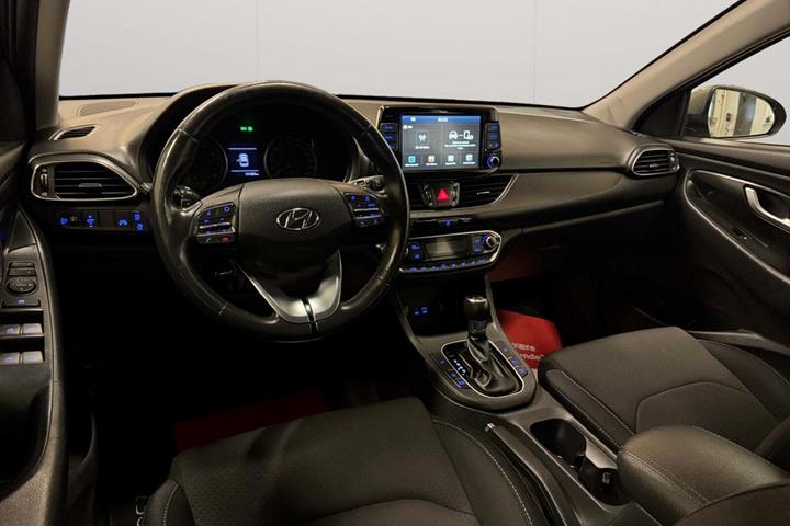 Grå Hyundai i30 fra 2020