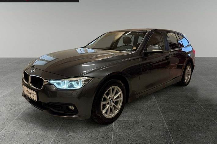 Grå BMW 320d fra 2016
