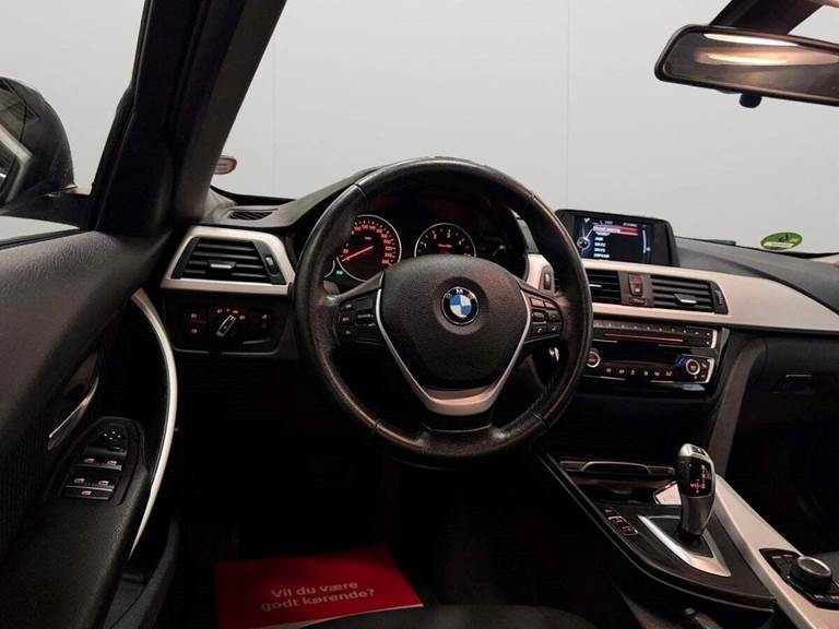 BMW 320d 2,0 Touring aut.