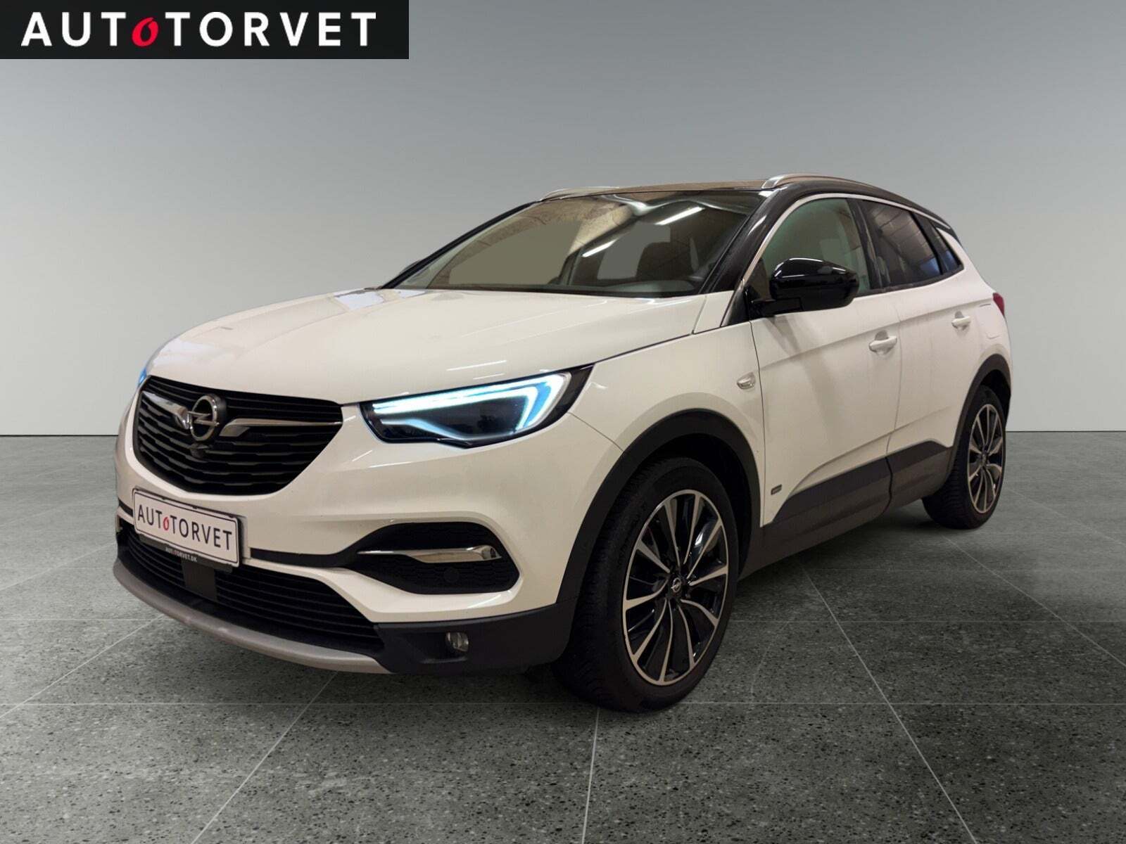 Opel Grandland X 1,6 Hybrid Innovation aut.
