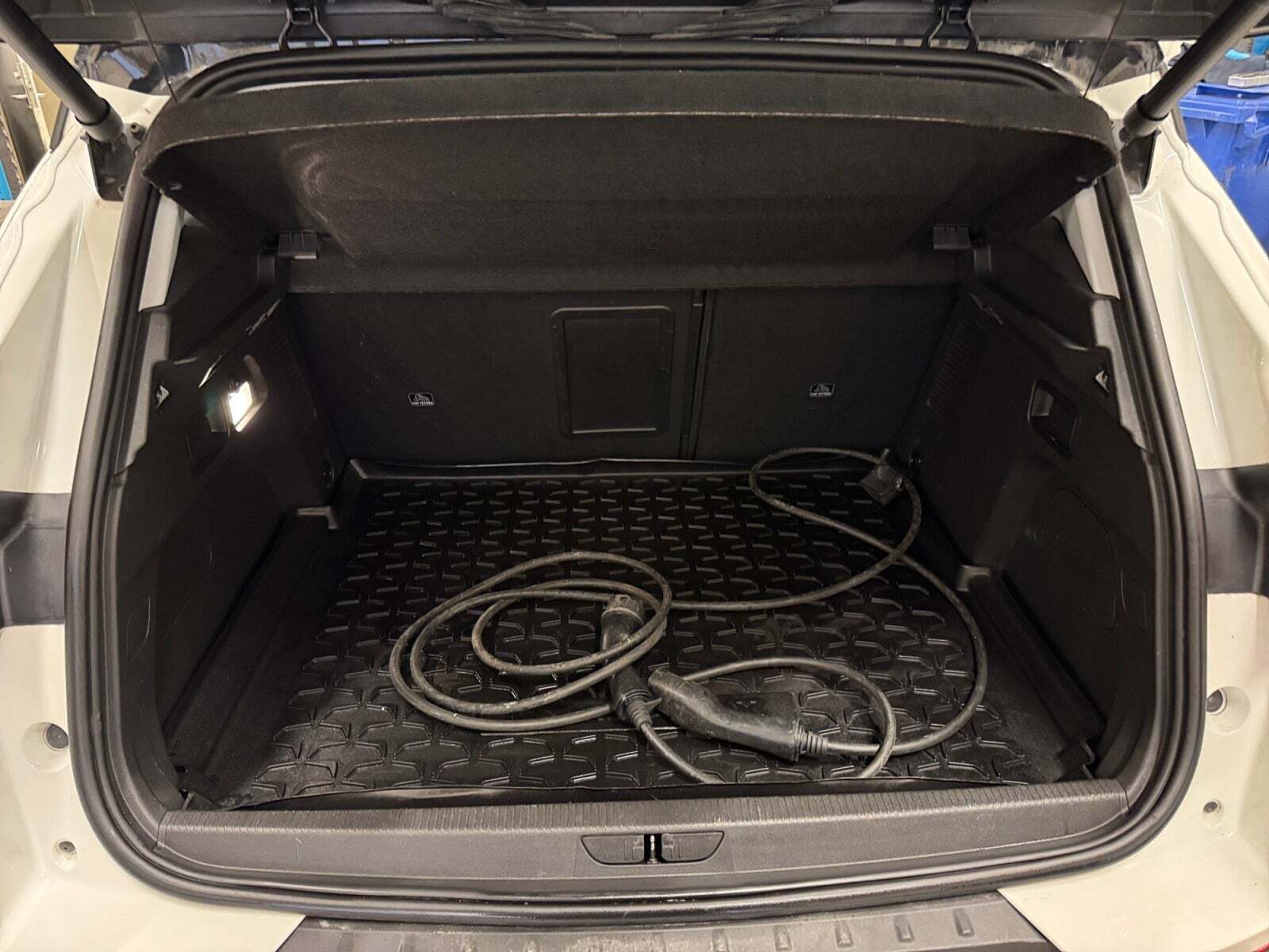 Hvid Opel Grandland X fra 2020