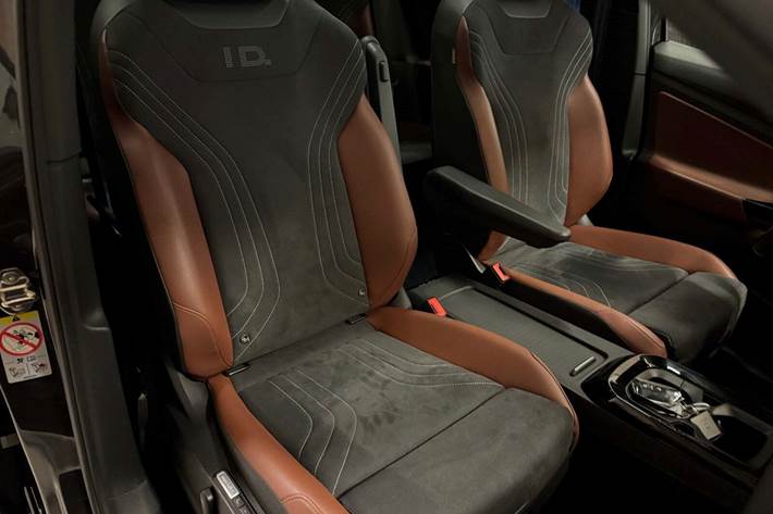 Grå VW ID.4 fra 2021