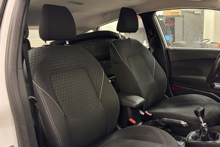 Hvid Ford Fiesta fra 2017