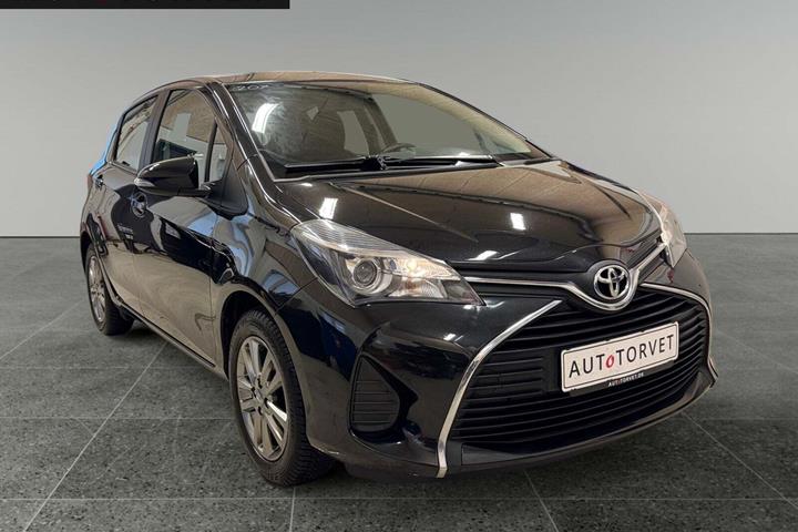 Sort Toyota Yaris fra 2014