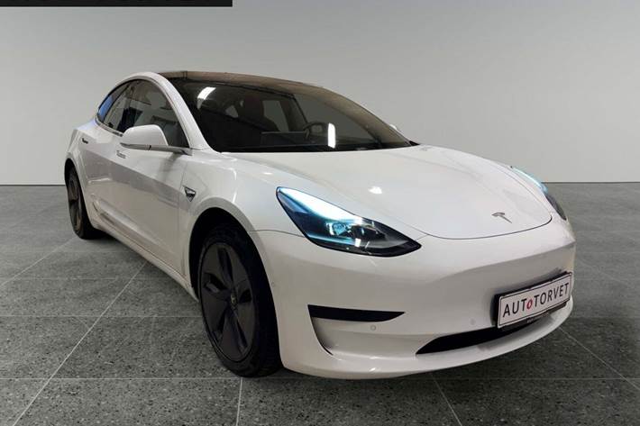 Hvid Tesla Model 3 fra 2020