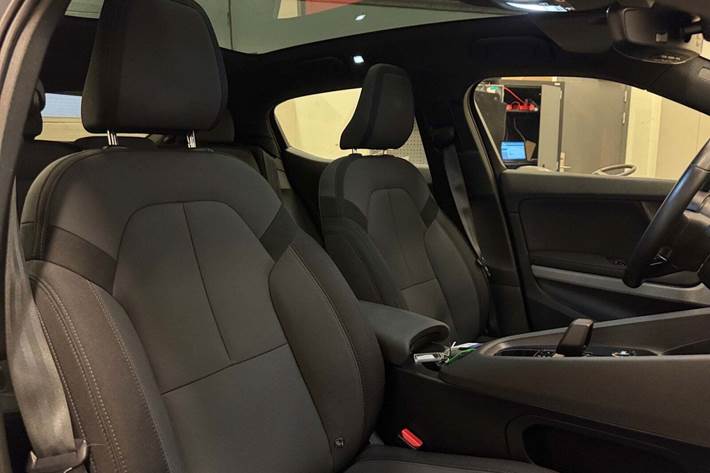 Blå Polestar 2 fra 2021