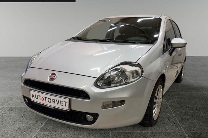 Sølv Fiat Punto fra 2013