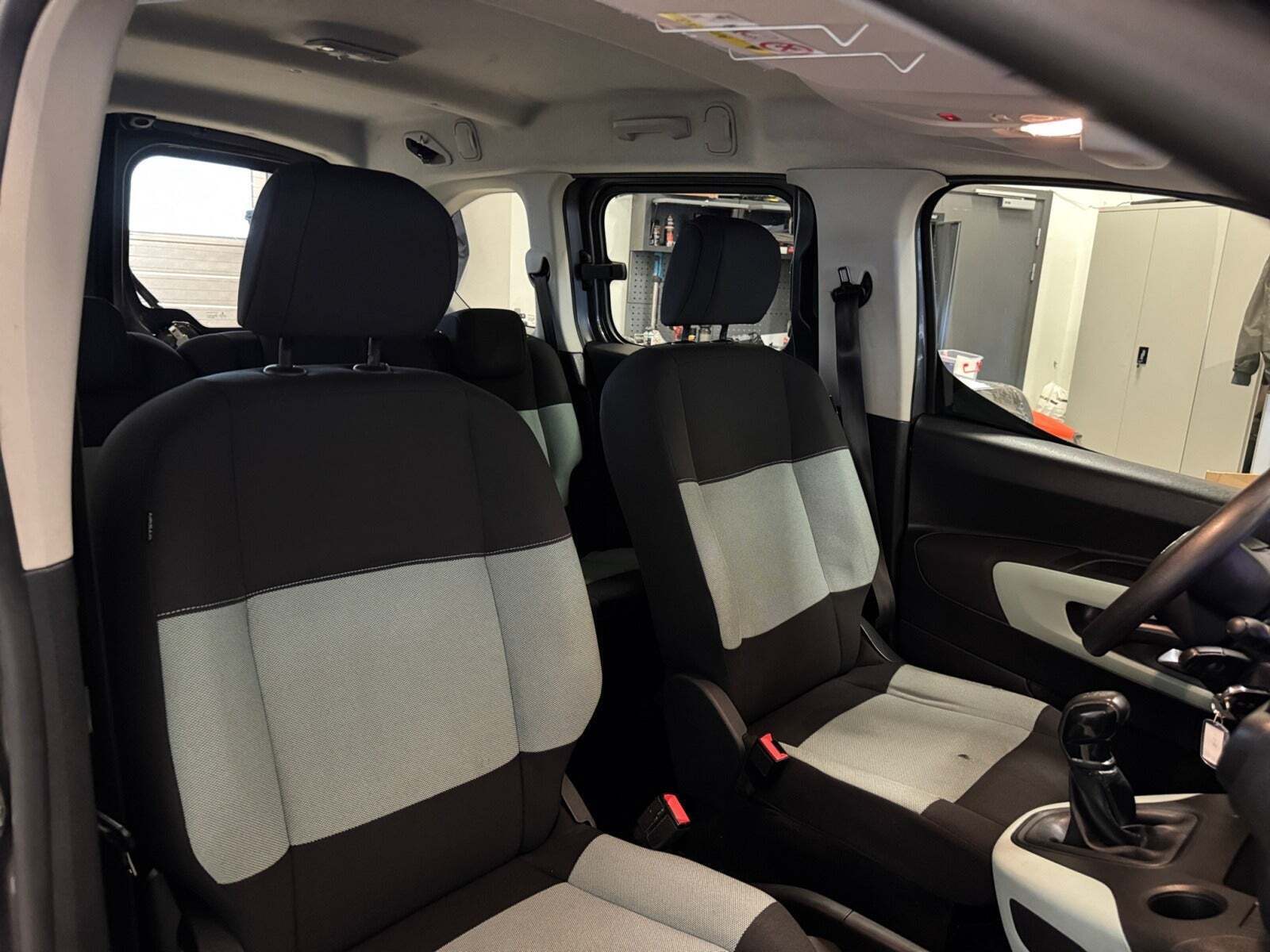 Sort Citroën Berlingo fra 2020