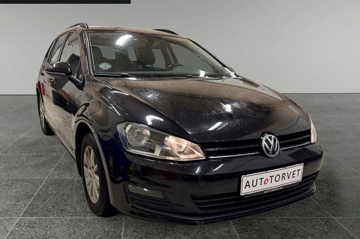 Blå VW Golf VII fra 2015