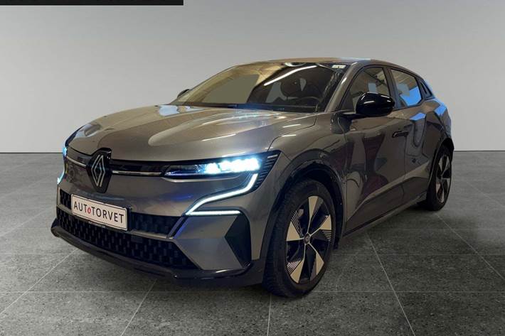 Grå Renault Megane E-Tech fra 2022 set udefra