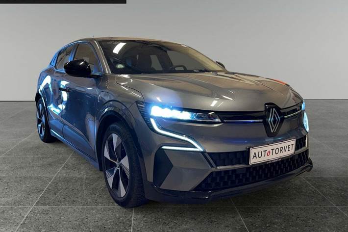 Grå Renault Megane E-Tech fra 2022