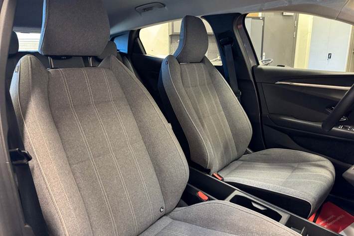 Grå Renault Megane E-Tech fra 2022