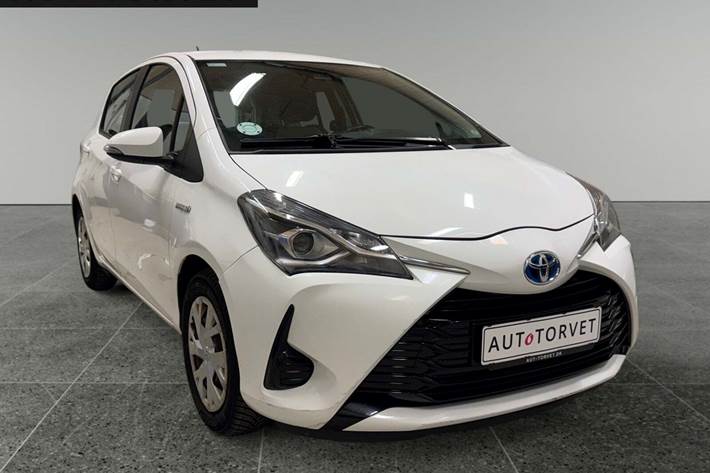 Hvid Toyota Yaris fra 2018