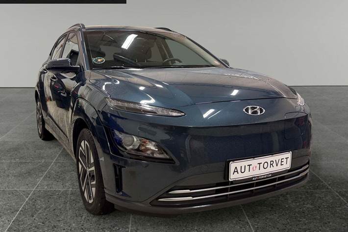 Blå Hyundai Kona fra 2022