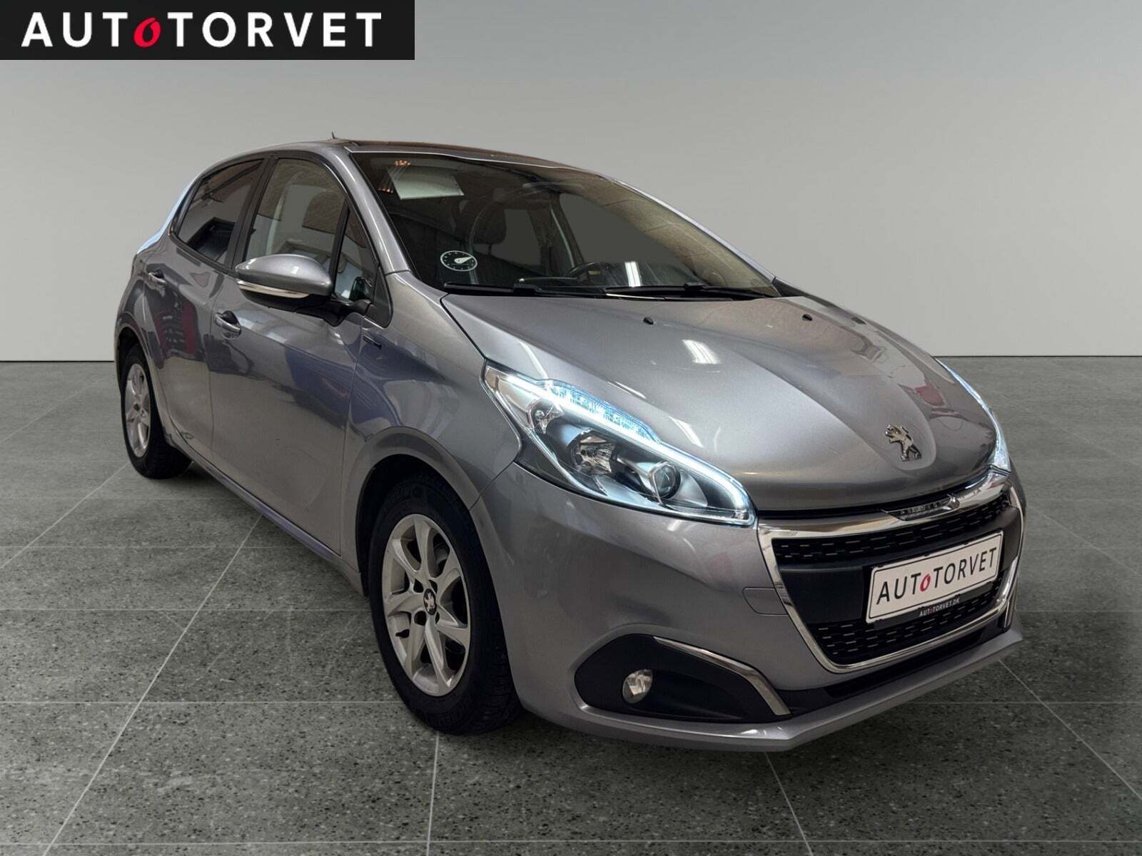 Peugeot 208 1,5 BlueHDi 100 Allure Sky