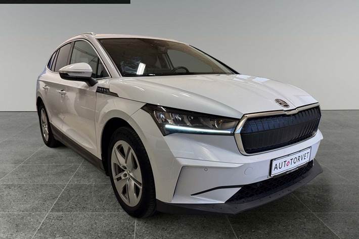 Hvid Skoda Enyaq fra 2021
