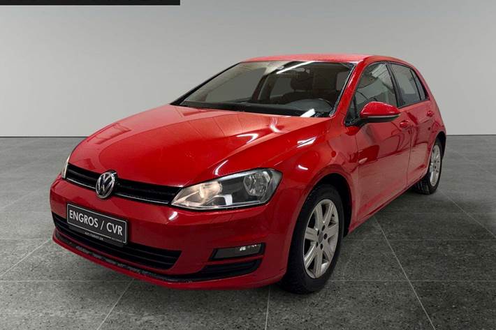 Rød VW Golf VII fra 2014