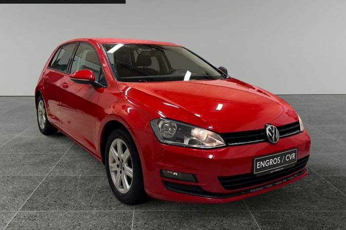 Rød VW Golf VII fra 2014