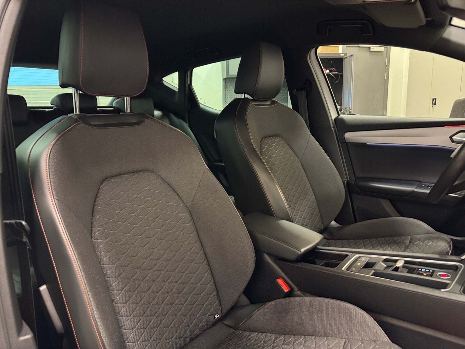 Hvid Seat Leon fra 2021