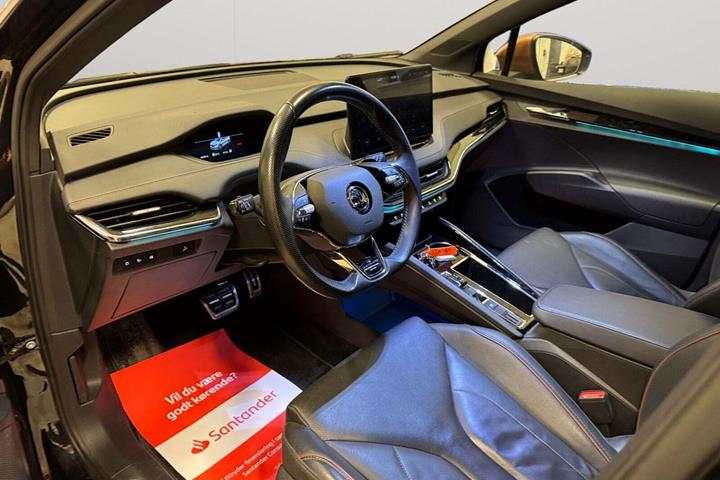 Sort Skoda Enyaq fra 2022
