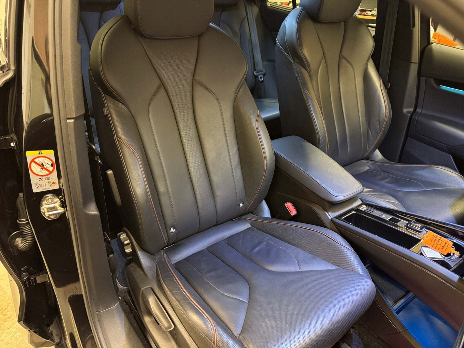 Sort Skoda Enyaq fra 2022