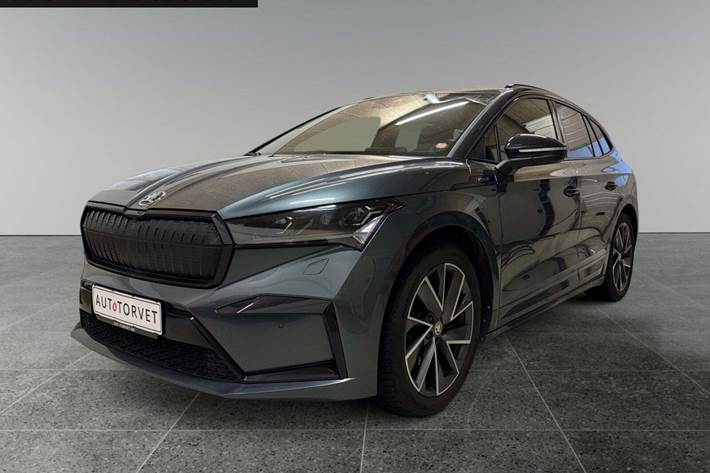 Grå Skoda Enyaq fra 2021 set udefra