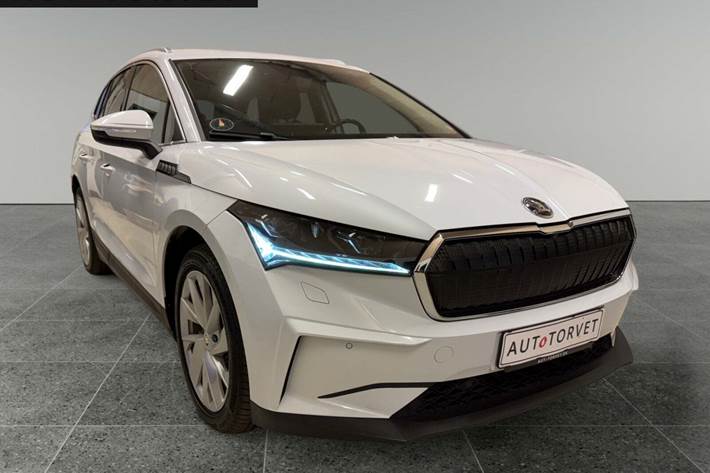 Hvid Skoda Enyaq fra 2022
