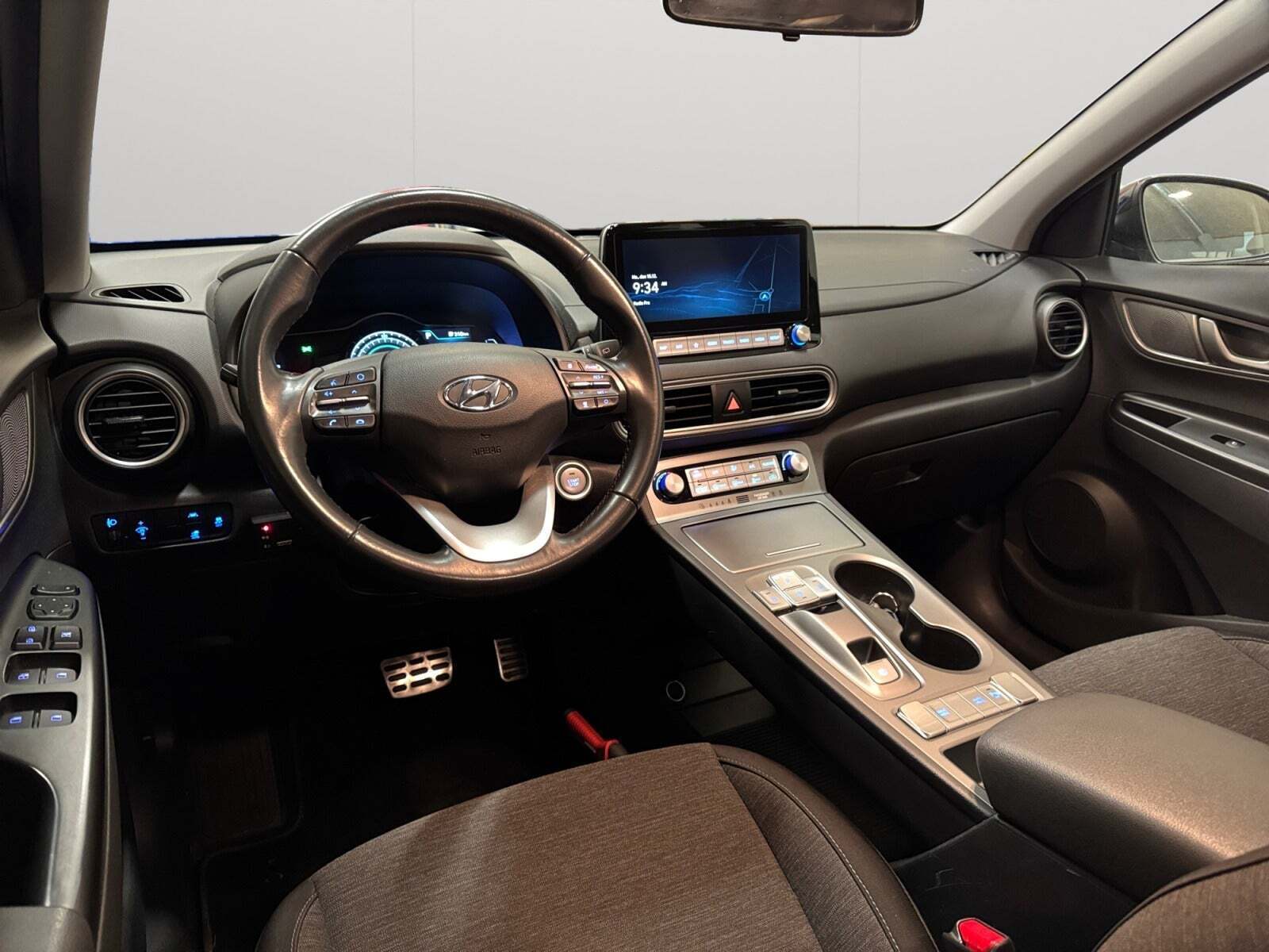 Hyundai Kona 64 EV Essential