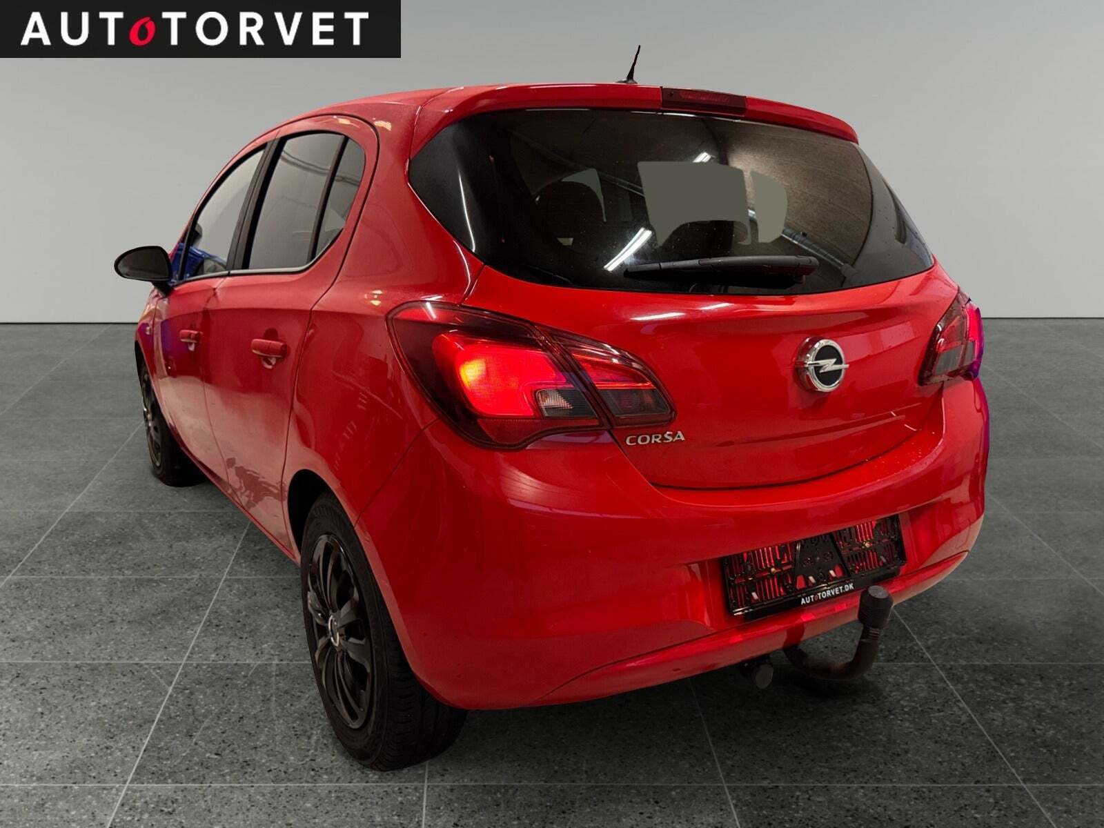 Rød Opel Corsa fra 2019