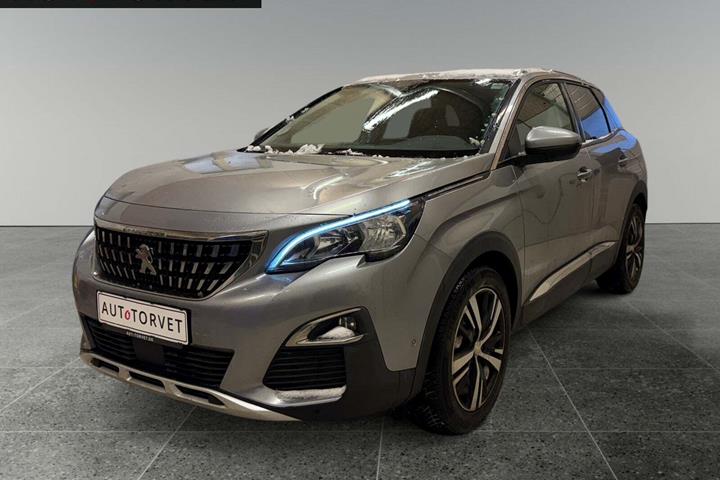Grå Peugeot 3008 fra 2017 set udefra