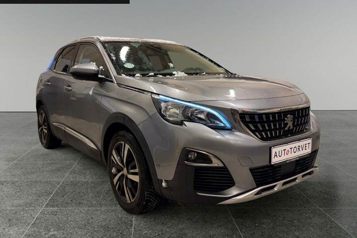 Grå Peugeot 3008 fra 2017