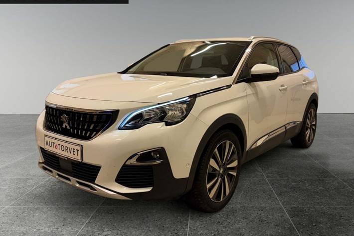Hvid Peugeot 3008 fra 2018 set udefra