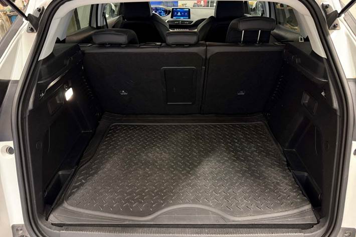 Hvid Peugeot 3008 fra 2018