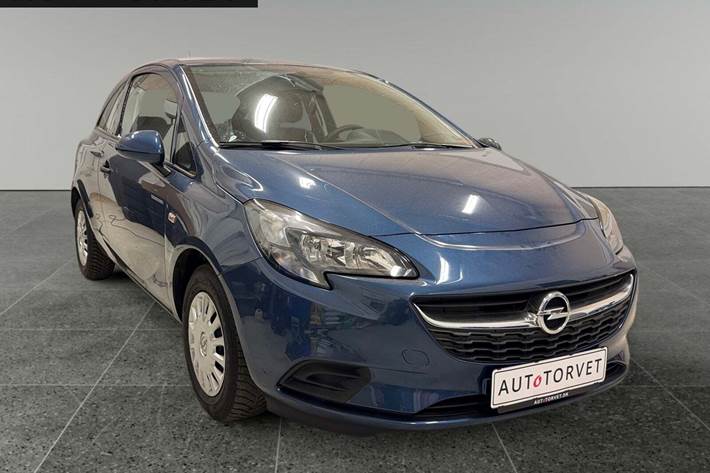 Blå Opel Corsa fra 2015