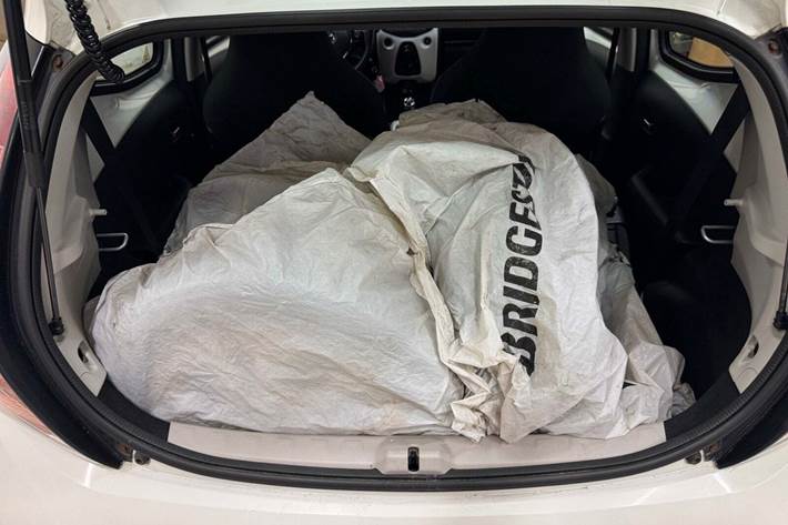 Hvid Toyota Aygo fra 2015