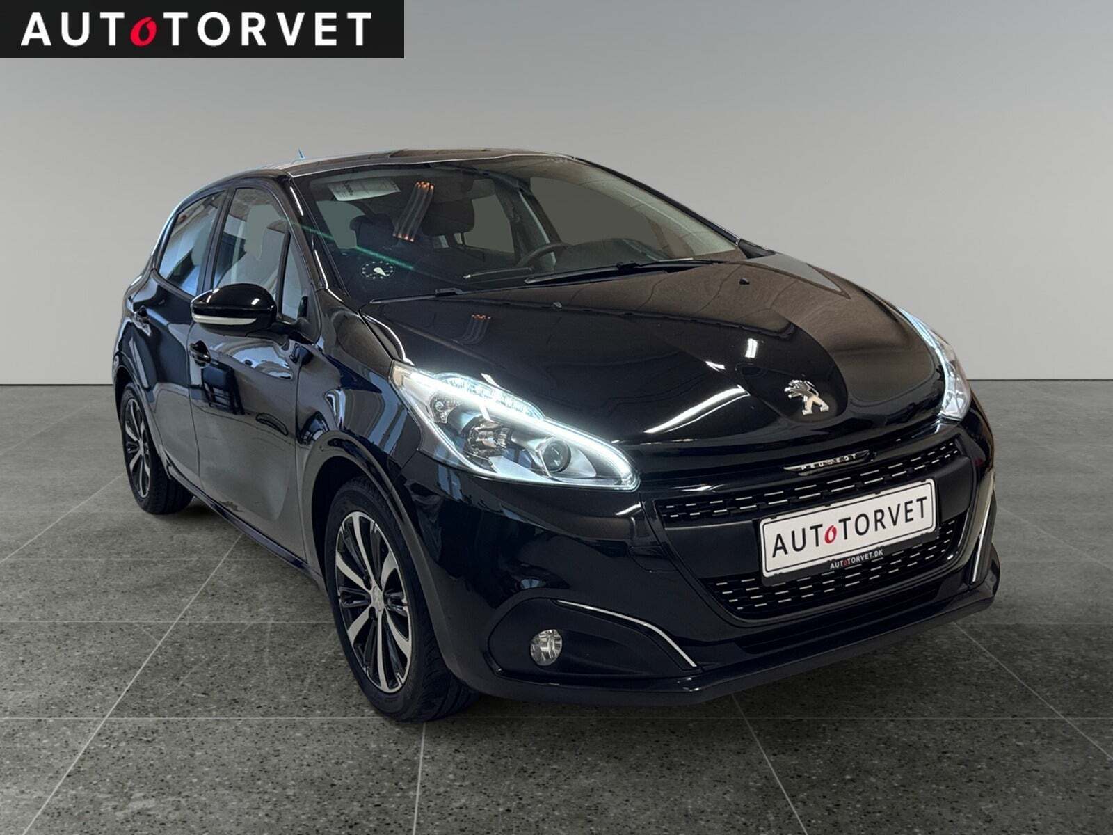 Peugeot 208 1,2 VTi 82 Chili Sky