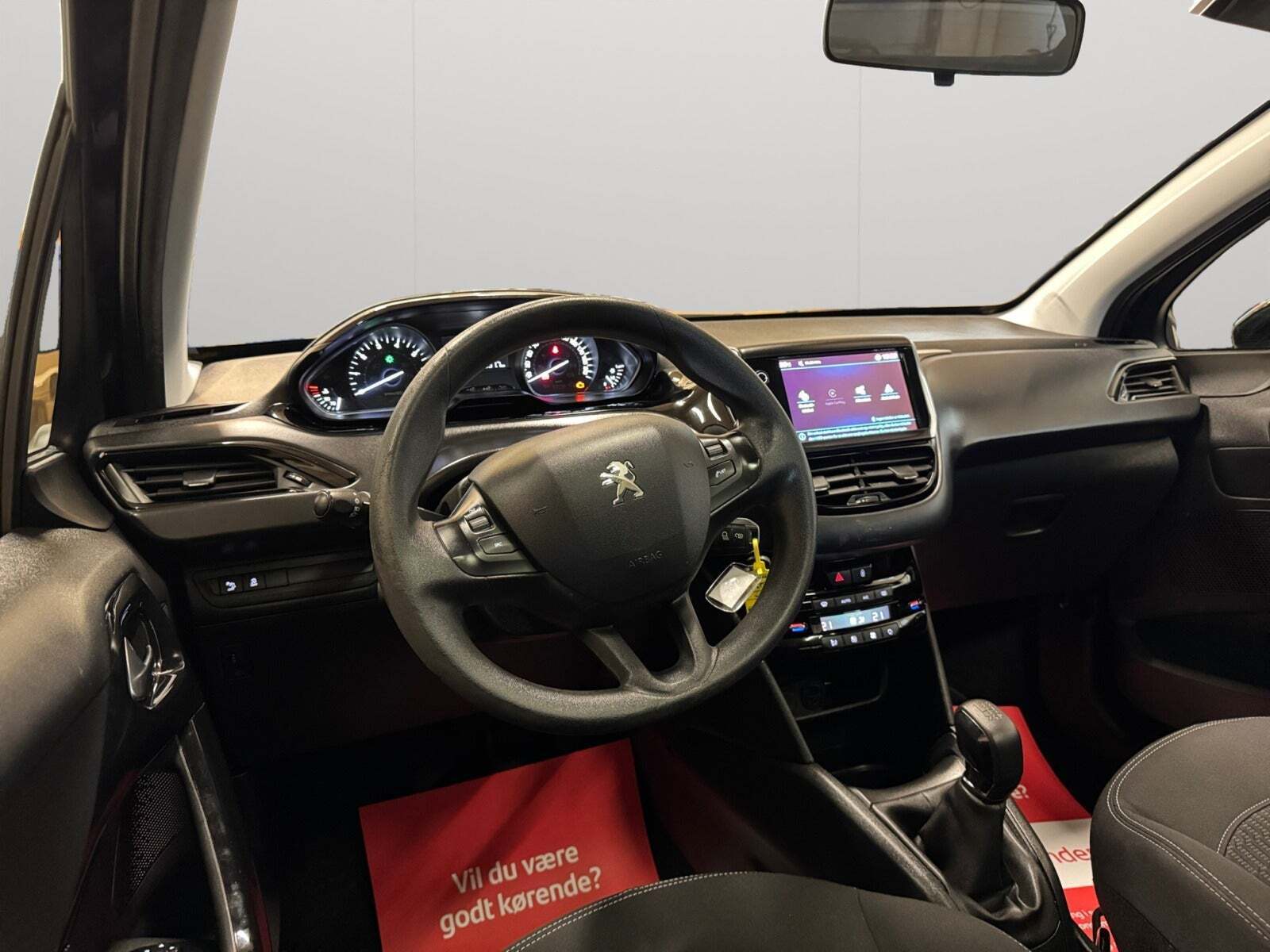 Peugeot 208 1,2 VTi 82 Chili Sky