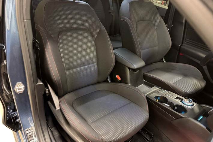 Blå Ford Focus fra 2020