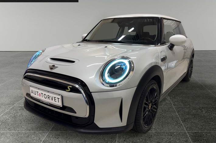 Sølv Mini Cooper SE fra 2021