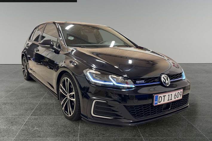 Sort VW Golf VII fra 2018