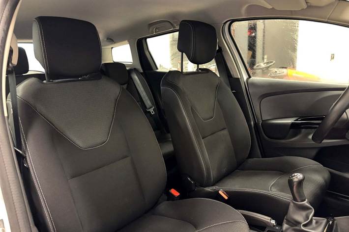 Hvid Renault Clio IV fra 2014