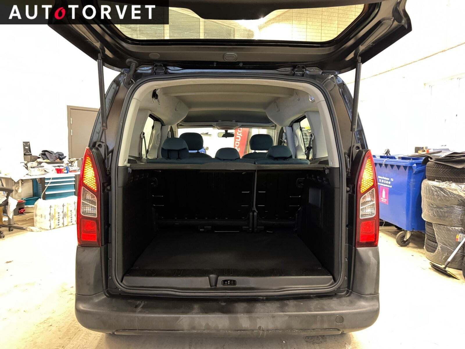 Sort Citroën Berlingo fra 2017